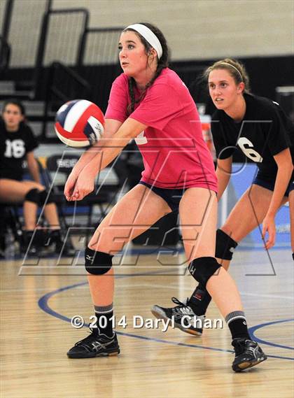 Thumbnail 1 in Saddleback Valley Christian vs. Sacred Heart Cathedral (CIF State D3 Finals) photogallery.