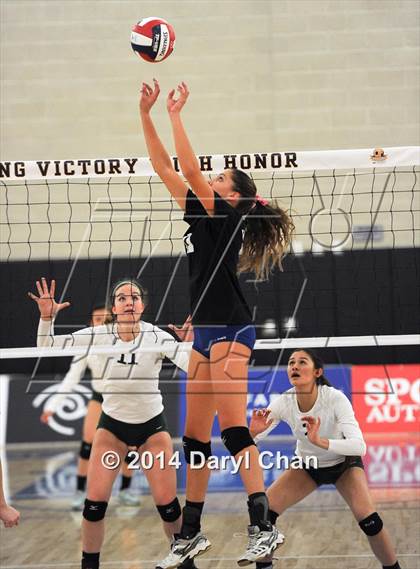 Thumbnail 1 in Saddleback Valley Christian vs. Sacred Heart Cathedral (CIF State D3 Finals) photogallery.