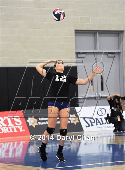 Thumbnail 2 in Saddleback Valley Christian vs. Sacred Heart Cathedral (CIF State D3 Finals) photogallery.