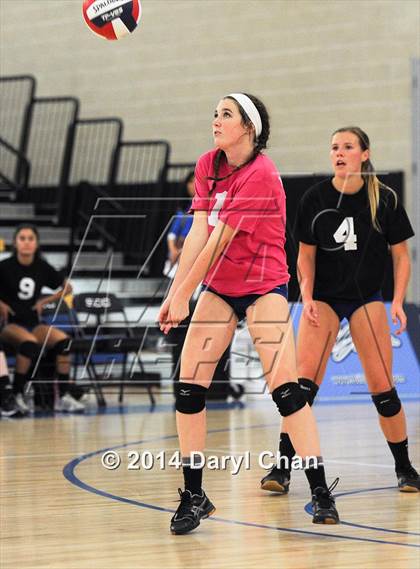 Thumbnail 1 in Saddleback Valley Christian vs. Sacred Heart Cathedral (CIF State D3 Finals) photogallery.