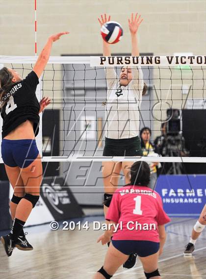 Thumbnail 2 in Saddleback Valley Christian vs. Sacred Heart Cathedral (CIF State D3 Finals) photogallery.