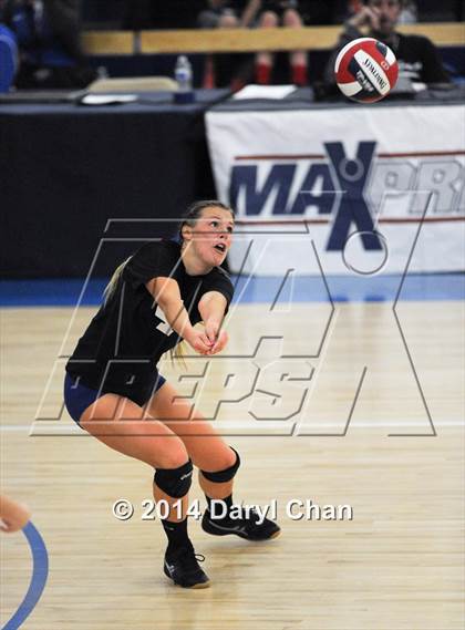 Thumbnail 2 in Saddleback Valley Christian vs. Sacred Heart Cathedral (CIF State D3 Finals) photogallery.