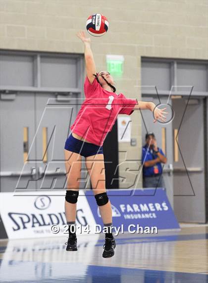 Thumbnail 2 in Saddleback Valley Christian vs. Sacred Heart Cathedral (CIF State D3 Finals) photogallery.