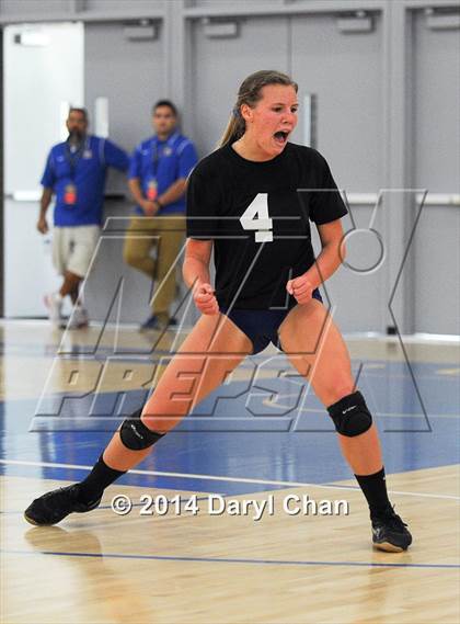Thumbnail 1 in Saddleback Valley Christian vs. Sacred Heart Cathedral (CIF State D3 Finals) photogallery.