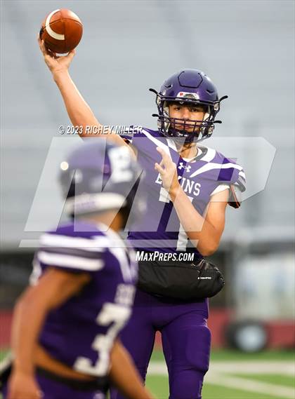 Thumbnail 2 in Gentry @ Elkins photogallery.