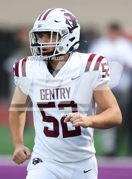 Thumbnail 1 in Gentry @ Elkins photogallery.
