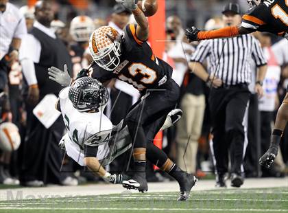 Thumbnail 2 in Lancaster vs. Cedar Park (UIL 4A Division 2 Final) photogallery.