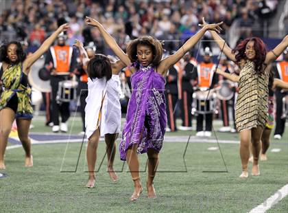 Thumbnail 1 in Lancaster vs. Cedar Park (UIL 4A Division 2 Final) photogallery.