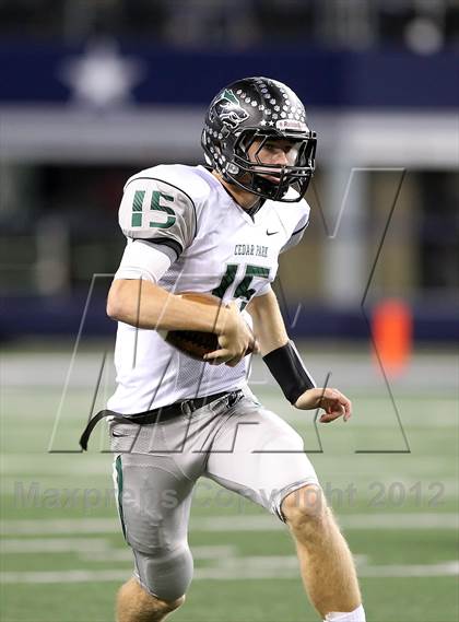 Thumbnail 2 in Lancaster vs. Cedar Park (UIL 4A Division 2 Final) photogallery.