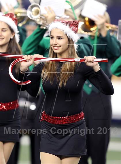 Thumbnail 2 in Lancaster vs. Cedar Park (UIL 4A Division 2 Final) photogallery.