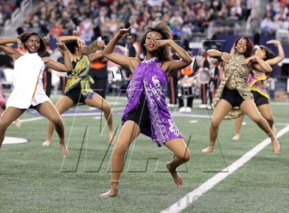 Thumbnail 1 in Lancaster vs. Cedar Park (UIL 4A Division 2 Final) photogallery.