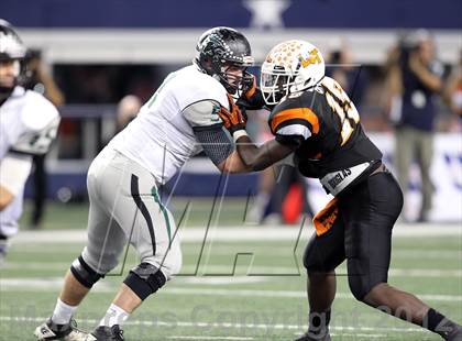 Thumbnail 3 in Lancaster vs. Cedar Park (UIL 4A Division 2 Final) photogallery.