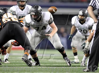 Thumbnail 3 in Lancaster vs. Cedar Park (UIL 4A Division 2 Final) photogallery.