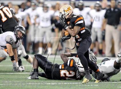 Thumbnail 1 in Lancaster vs. Cedar Park (UIL 4A Division 2 Final) photogallery.