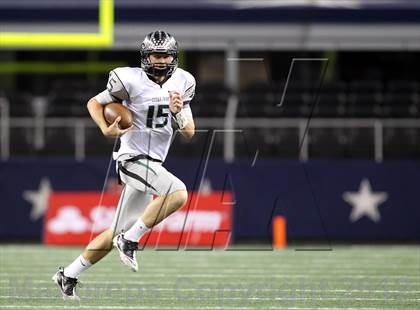 Thumbnail 3 in Lancaster vs. Cedar Park (UIL 4A Division 2 Final) photogallery.
