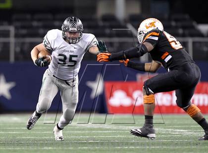 Thumbnail 3 in Lancaster vs. Cedar Park (UIL 4A Division 2 Final) photogallery.