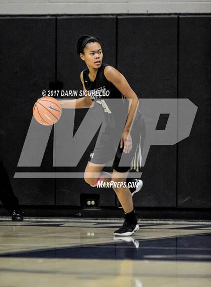 Thumbnail 3 in Riverdale vs. Archbishop Mitty (NIKE Tournament of Champions) photogallery.
