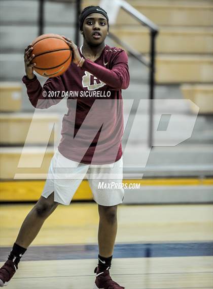 Thumbnail 1 in Riverdale vs. Archbishop Mitty (NIKE Tournament of Champions) photogallery.