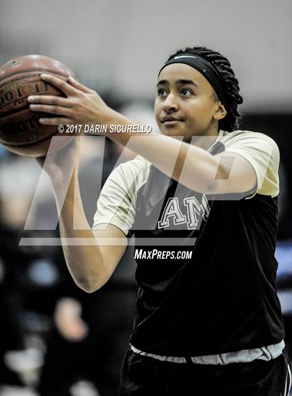 Thumbnail 1 in Riverdale vs. Archbishop Mitty (NIKE Tournament of Champions) photogallery.