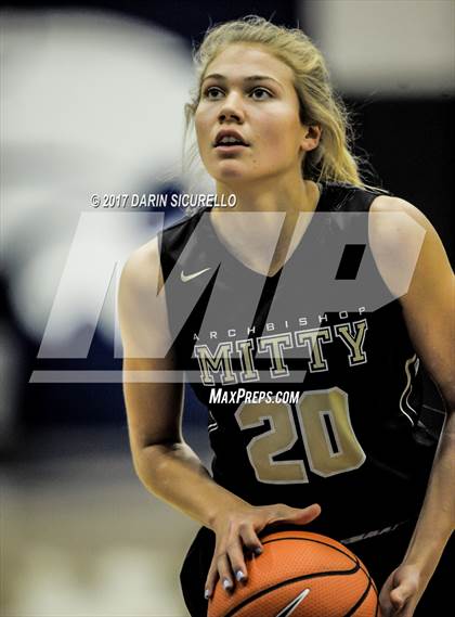 Thumbnail 3 in Riverdale vs. Archbishop Mitty (NIKE Tournament of Champions) photogallery.