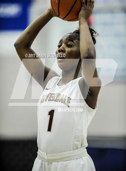 Thumbnail 2 in Riverdale vs. Archbishop Mitty (NIKE Tournament of Champions) photogallery.