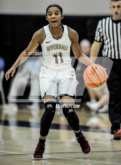 Thumbnail 1 in Riverdale vs. Archbishop Mitty (NIKE Tournament of Champions) photogallery.