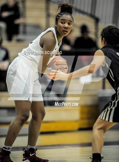 Thumbnail 2 in Riverdale vs. Archbishop Mitty (NIKE Tournament of Champions) photogallery.