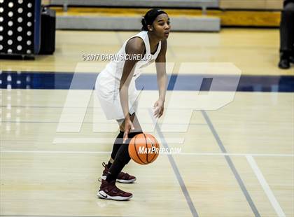 Thumbnail 1 in Riverdale vs. Archbishop Mitty (NIKE Tournament of Champions) photogallery.