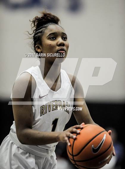 Thumbnail 1 in Riverdale vs. Archbishop Mitty (NIKE Tournament of Champions) photogallery.
