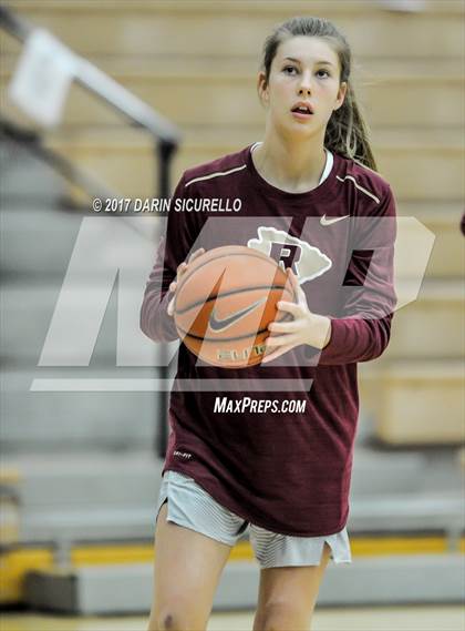 Thumbnail 3 in Riverdale vs. Archbishop Mitty (NIKE Tournament of Champions) photogallery.