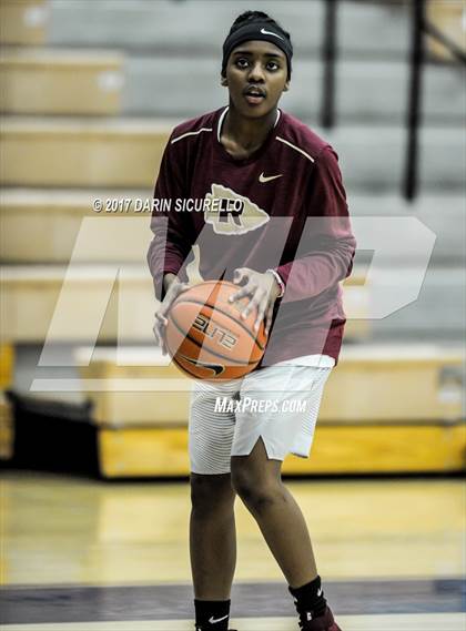 Thumbnail 2 in Riverdale vs. Archbishop Mitty (NIKE Tournament of Champions) photogallery.