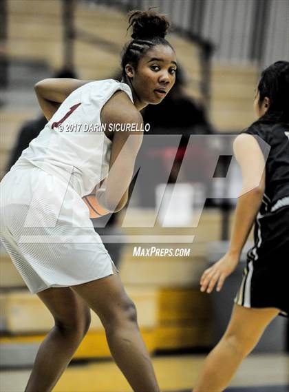 Thumbnail 1 in Riverdale vs. Archbishop Mitty (NIKE Tournament of Champions) photogallery.