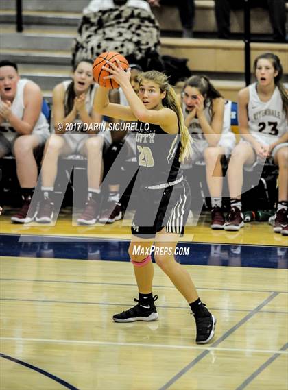 Thumbnail 1 in Riverdale vs. Archbishop Mitty (NIKE Tournament of Champions) photogallery.