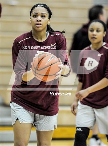Thumbnail 3 in Riverdale vs. Archbishop Mitty (NIKE Tournament of Champions) photogallery.