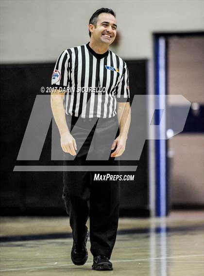 Thumbnail 3 in Riverdale vs. Archbishop Mitty (NIKE Tournament of Champions) photogallery.