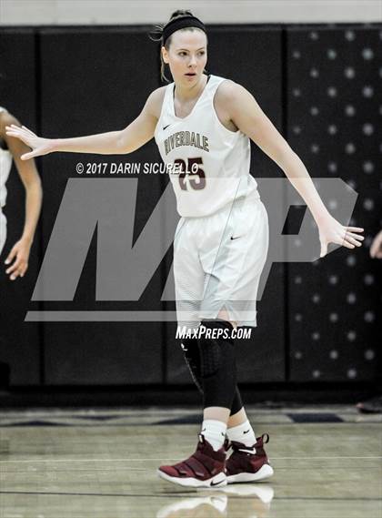 Thumbnail 2 in Riverdale vs. Archbishop Mitty (NIKE Tournament of Champions) photogallery.