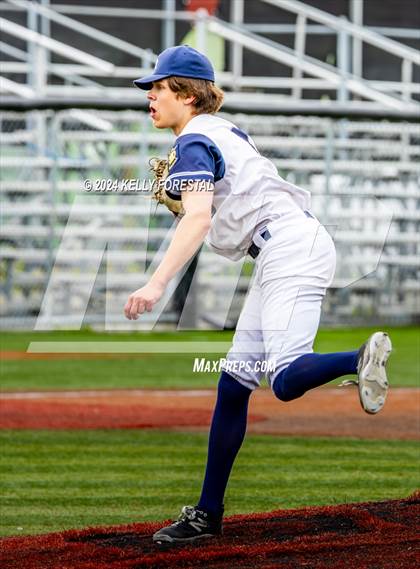 Thumbnail 2 in Service vs. Eagle River (ASAA Division 1 Final) photogallery.