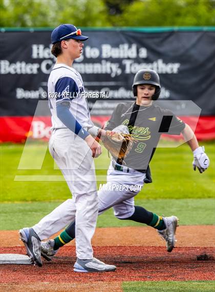 Thumbnail 3 in Service vs. Eagle River (ASAA Division 1 Final) photogallery.