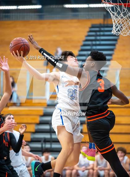 Thumbnail 2 in Grant vs. La Jolla Country Day (BSN Sports Showcase) photogallery.