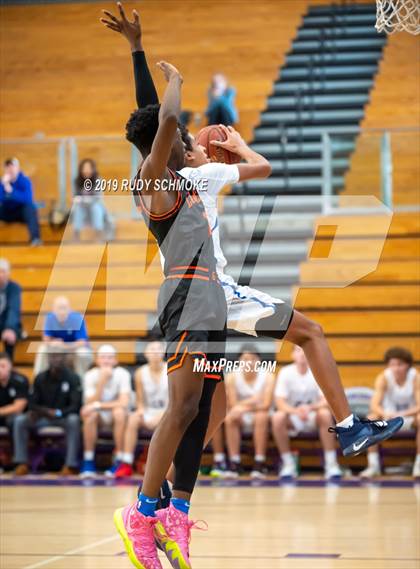 Thumbnail 1 in Grant vs. La Jolla Country Day (BSN Sports Showcase) photogallery.