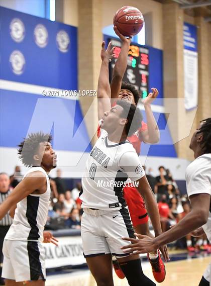 Thumbnail 1 in Centennial @ Sierra Canyon (CIF SS Open DIV Championship Final) photogallery.