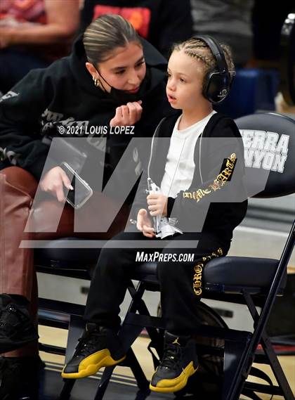 Thumbnail 3 in Centennial @ Sierra Canyon (CIF SS Open DIV Championship Final) photogallery.