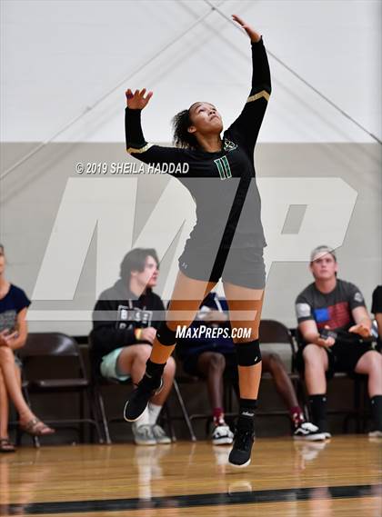 Thumbnail 1 in Keswick Christian vs. Canterbury (Keswick Invitational) photogallery.