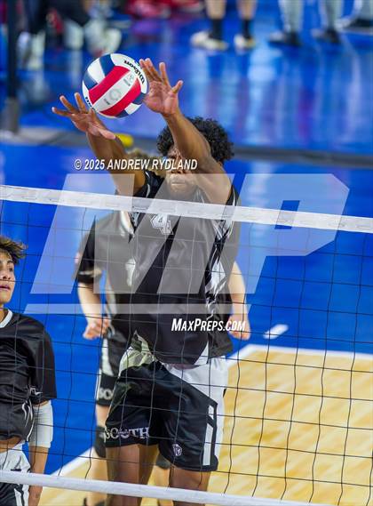 Thumbnail 3 in Pueblo South vs. Severance (CHSAA 4A Round4) photogallery.