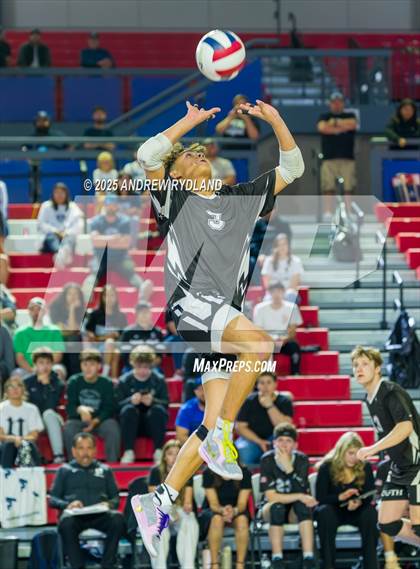 Thumbnail 1 in Pueblo South vs. Severance (CHSAA 4A Round4) photogallery.