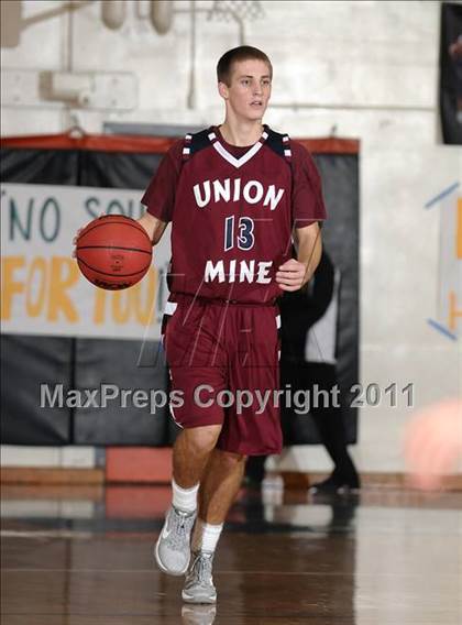 Thumbnail 1 in Union Mine vs. San Juan (Hoops 4 the Human Fund) photogallery.