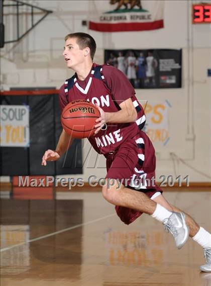 Thumbnail 2 in Union Mine vs. San Juan (Hoops 4 the Human Fund) photogallery.
