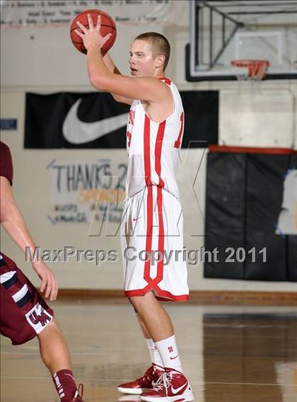Thumbnail 2 in Union Mine vs. San Juan (Hoops 4 the Human Fund) photogallery.