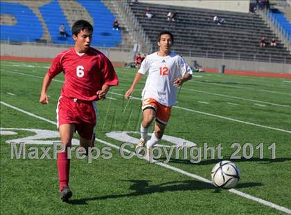 Thumbnail 2 in Mar Vista vs. Clairemont photogallery.