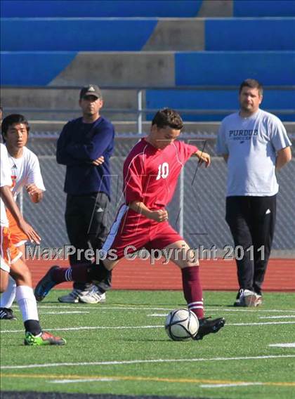 Thumbnail 1 in Mar Vista vs. Clairemont photogallery.
